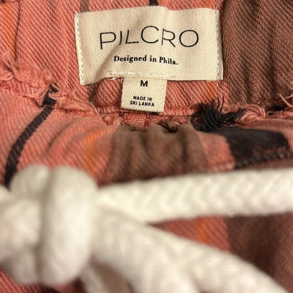 Anthropologie, NWT, Pilcro Cropped PJ Wide-Leg Jeans, Medium in Purple Motif - Picture 9 of 10